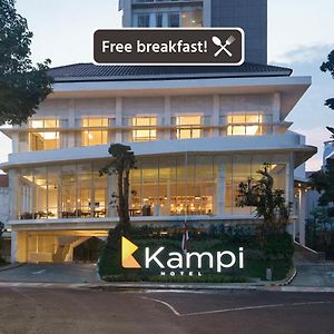 Kampi Hotel Tunjungan - Surabaya